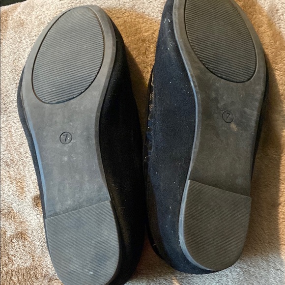 Elegant Black Women's Flats - Picture 4 of 5